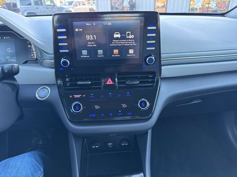 Used 2020 Hyundai Ioniq Blue image 18