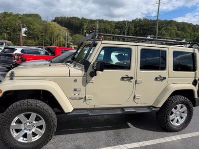 Used 2018 Jeep Wrangler Unlimited Sahara w/ Connectivity Group