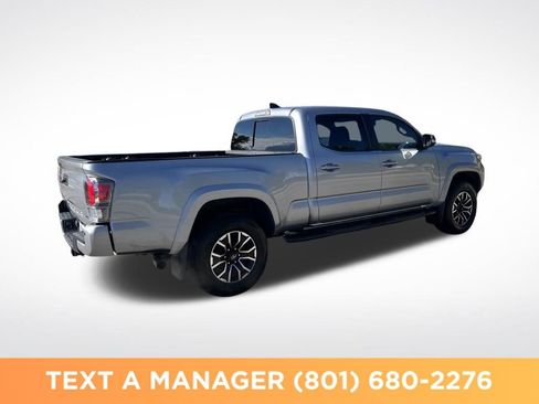 Used 2020 Toyota Tacoma TRD Sport w/ Technology Package AWD/4WD image 5