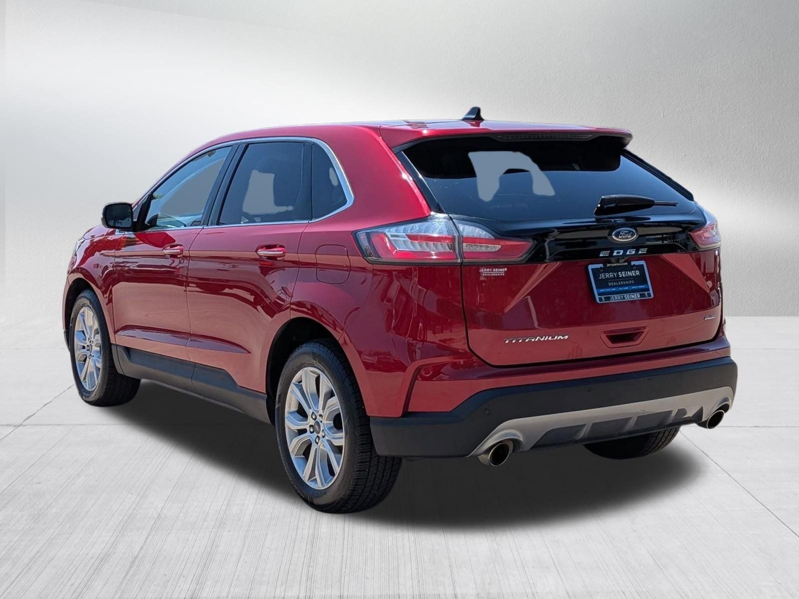 Used 2022 Ford Edge Titanium AWD/4WD image 4