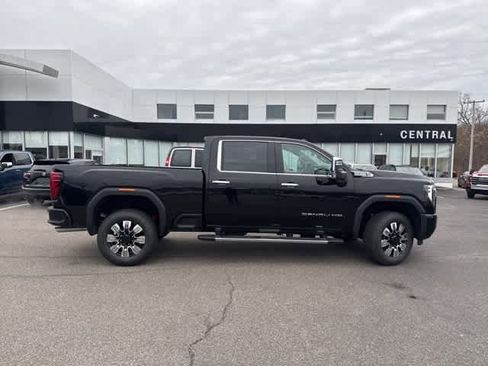 New 2026 GMC Sierra 2500 Denali w/ Denali Reserve Package image 8