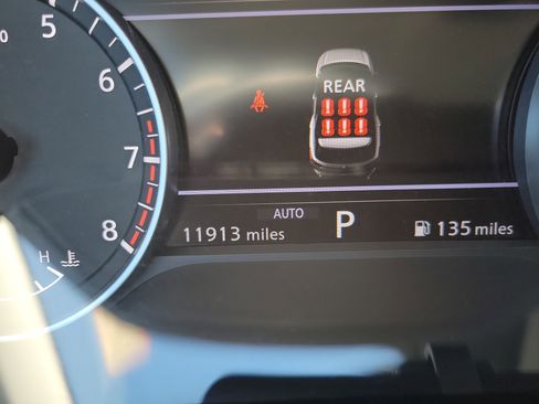 Used 2024 Nissan Pathfinder SV image 30