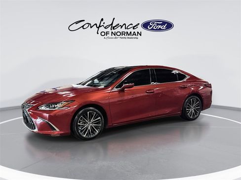 Used 2024 Lexus ES 350 Premium image 4