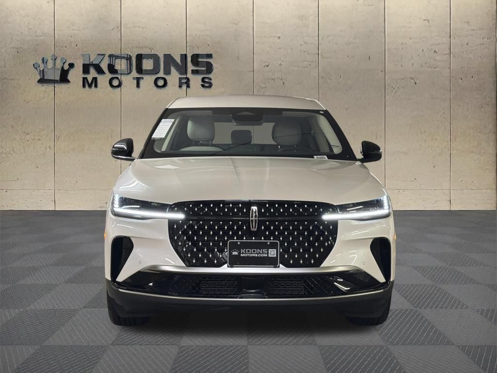 New 2026 Lincoln Nautilus Premier AWD/4WD image 3