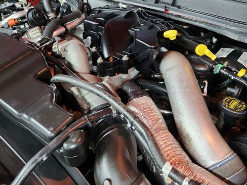 Used 2011 Ford F250 XLT w/ XLT Premium Pkg image 46