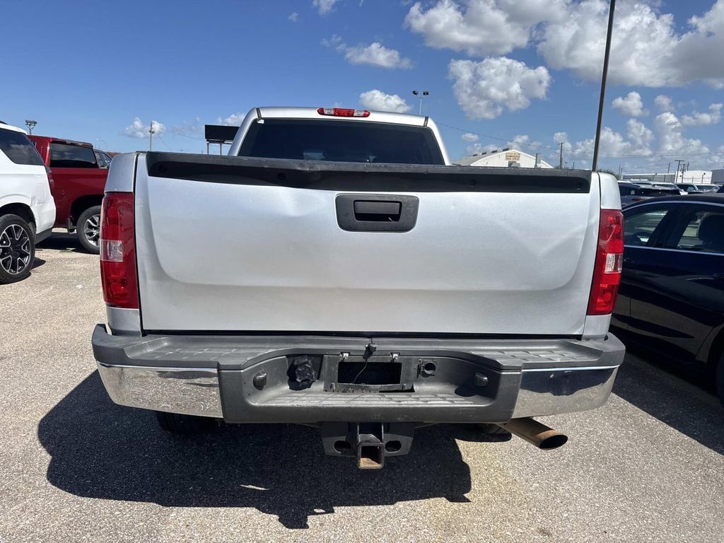 Used 2012 Chevrolet Silverado 2500 W/T AWD/4WD image 12