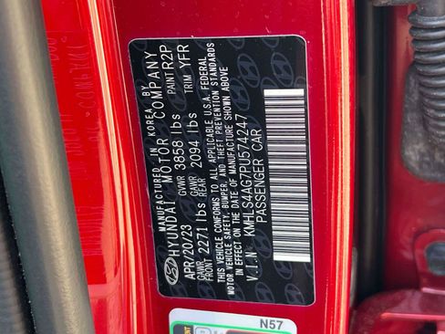 Used 2023 Hyundai Elantra SEL w/ Convenience Package FWD image 16