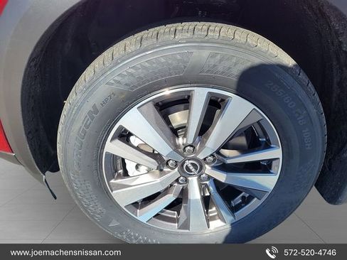 New 2026 Nissan Pathfinder SL AWD/4WD image 10
