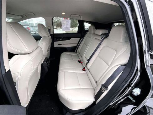 Certified 2025 Nissan Murano SV image 15