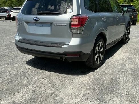 Used 2018 Subaru Forester 2.5i Premium AWD/4WD image 5