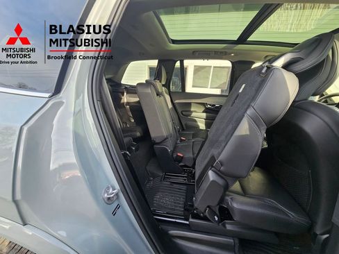 Used 2025 Volvo XC90 B6 Ultra w/ Protection Package Premier image 22