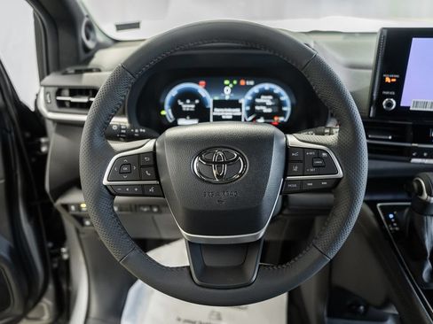 New 2026 Toyota Sienna Platinum AWD/4WD image 31