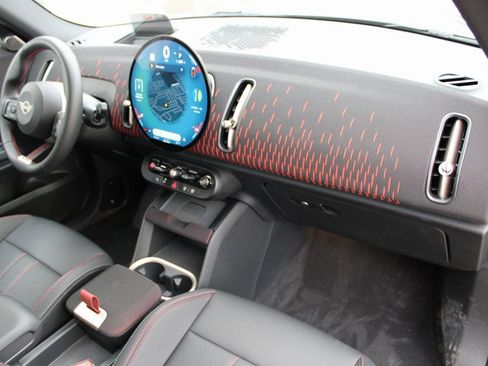 Used 2025 MINI Cooper Countryman John Cooper Works image 27