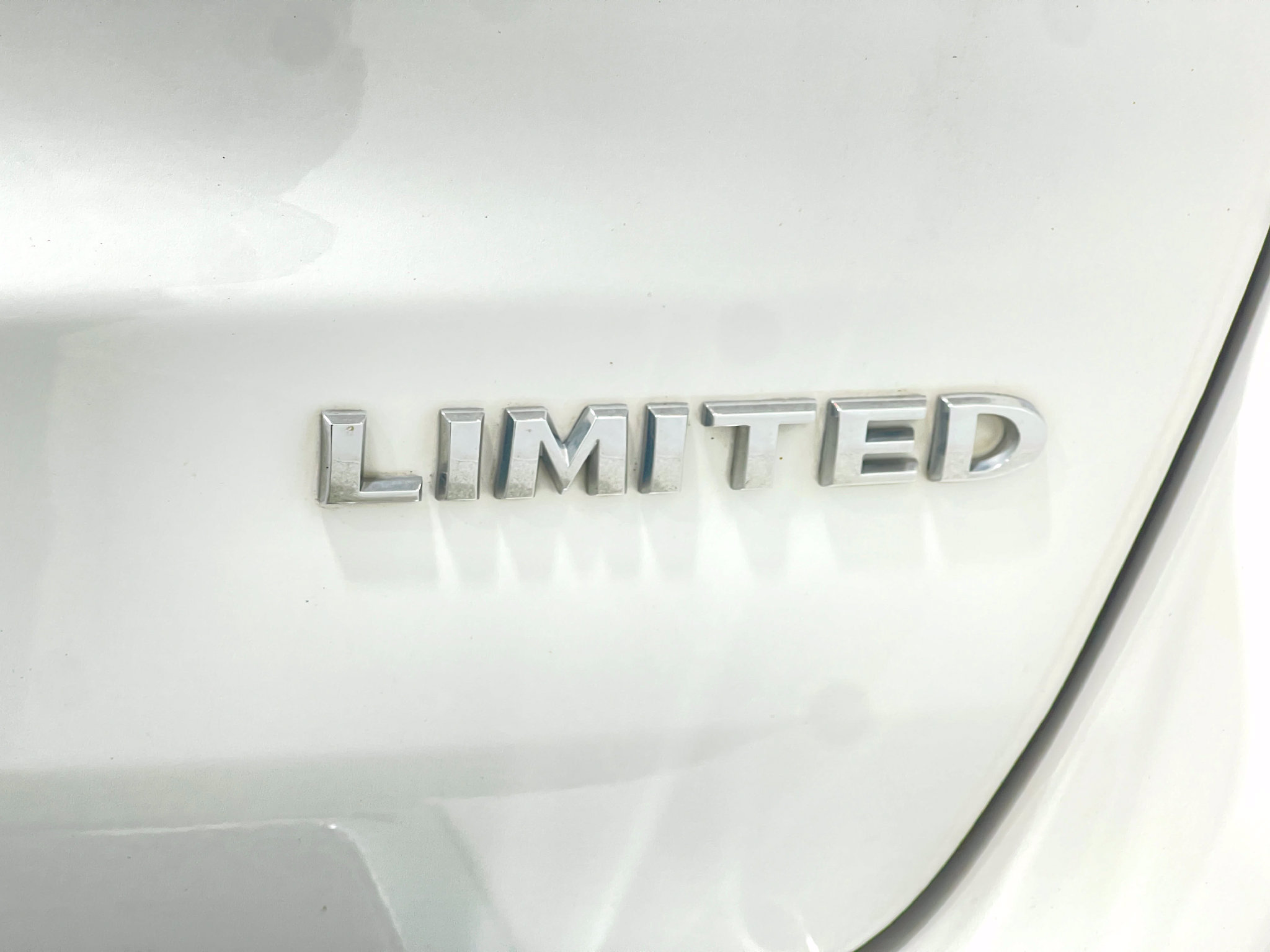 Used 2015 Jeep Grand Cherokee Limited w/ Trailer Tow Group IV AWD/4WD image 40