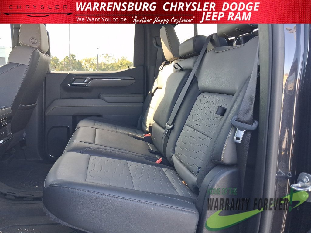 Used 2023 Chevrolet Silverado 1500 ZR2 w/ Technology Package AWD/4WD image 15