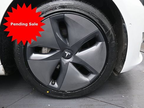 Used 2019 Tesla Model 3 Standard Range Plus image 31