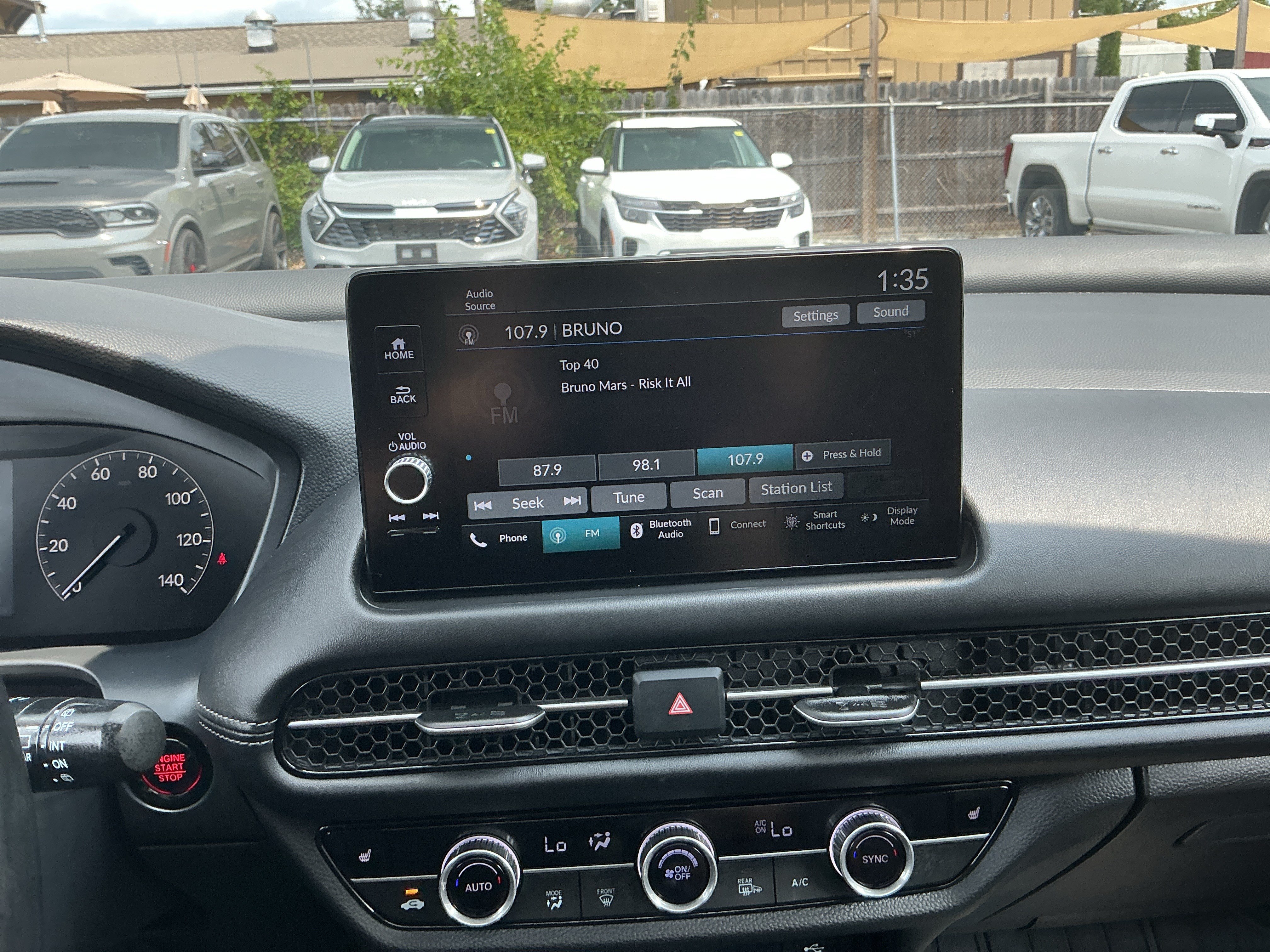 Used 2025 Honda HR-V EX-L image 22