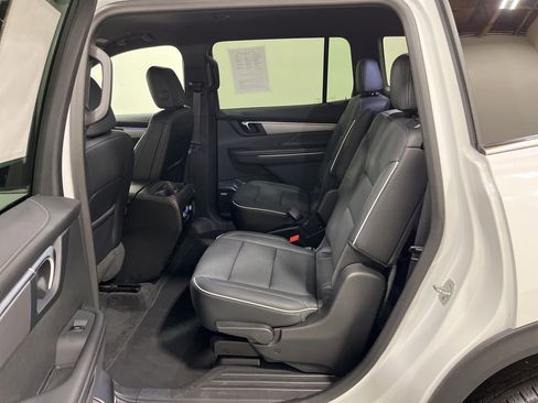 Certified 2025 Buick Enclave Preferred AWD/4WD image 27