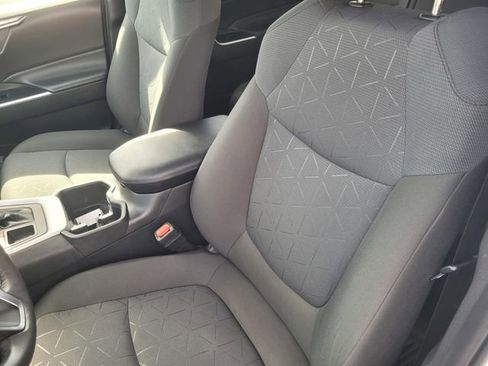 Used 2022 Toyota RAV4 XLE w/ XLE Grade Weather Package image 11