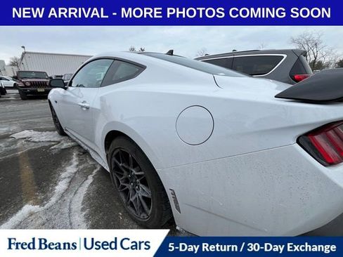 Used 2025 Ford Mustang GT Premium w/ GT Performance Package image 2