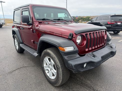Certified 2021 Jeep Wrangler Sport AWD/4WD image 3