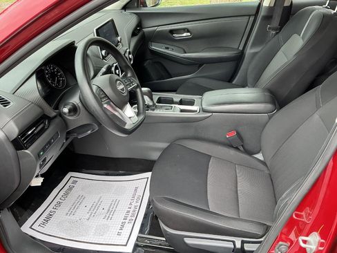 Used 2024 Nissan Sentra SV image 10