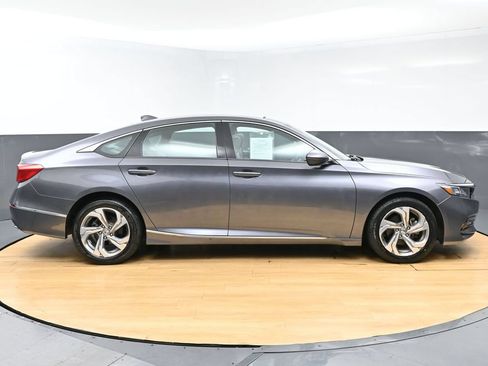 Used 2018 Honda Accord EX-L image 8