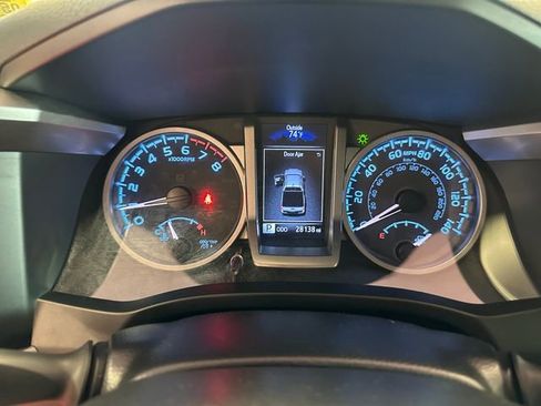 Used 2023 Toyota Tacoma SR5 AWD/4WD image 19