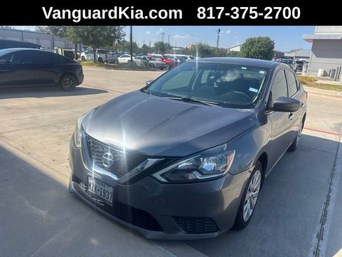 Used 2017 Nissan Sentra SV FWD image 1