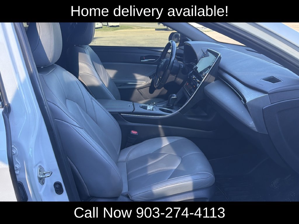 Used 2020 Toyota Avalon XLE w/ Moonroof Package FWD image 18