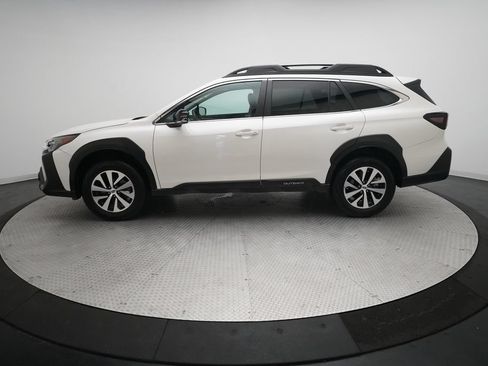 Used 2025 Subaru Outback Premium AWD/4WD image 24