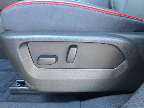 Certified 2023 Buick Envision Essence w/ Sport Touring Package image 18