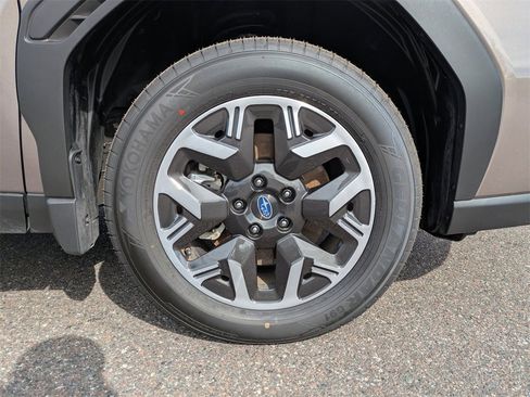 Certified 2025 Subaru Forester Premium w/ Convenience Package #2 image 10