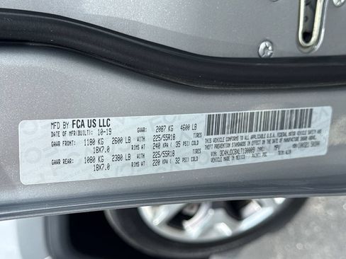 Used 2020 Jeep Compass Limited AWD/4WD image 29