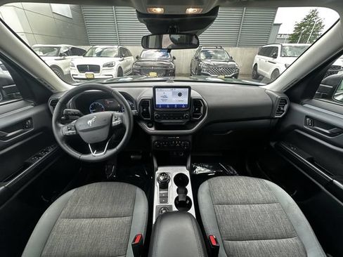 Used 2023 Ford Bronco Sport Big Bend w/ Convenience Package AWD/4WD image 3