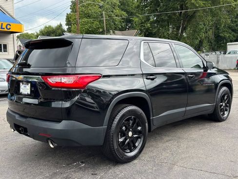 Used 2019 Chevrolet Traverse LS FWD image 8