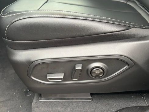 New 2026 Jeep Grand Cherokee Limited image 17