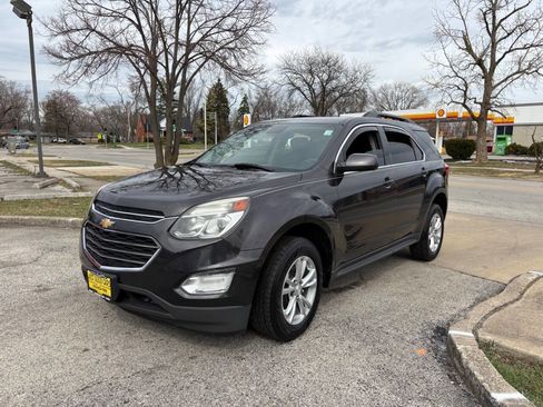 Used 2016 Chevrolet Equinox LT w/ Convenience Package image 3