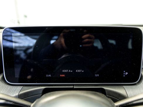 Used 2025 Mercedes-Benz C 300 Sedan image 17