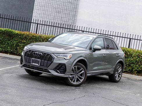 Used 2024 Audi Q3 2.0T Premium w/ Convenience Package AWD/4WD image 36