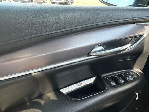 Used 2018 Cadillac XT5 Luxury w/ Trailering Package AWD/4WD image 30