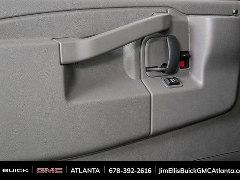 New 2025 GMC Savana 2500 w/ Driver Convenience Package RWD image 4