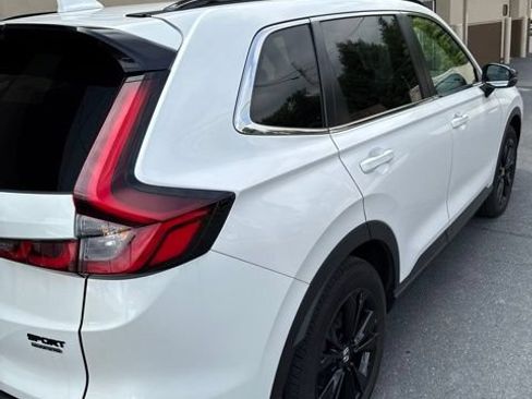 Used 2025 Honda CR-V Sport Touring image 9