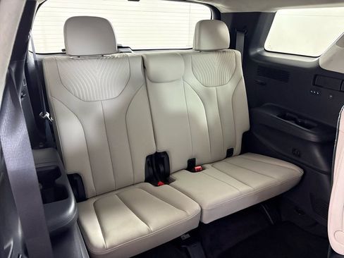 Used 2025 Hyundai Palisade Calligraphy image 43
