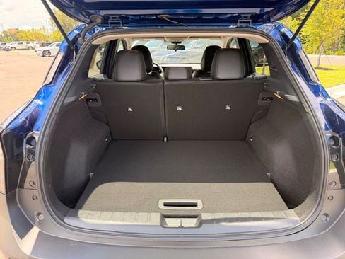 Used 2025 Nissan Kicks SR w/ SR Premium Package FWD image 11