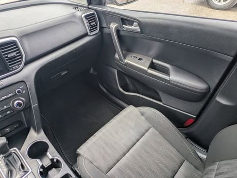 Used 2021 Kia Sportage LX FWD image 33