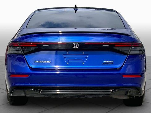 Used 2025 Honda Accord Sport image 5