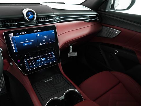 New 2025 Maserati Grecale Modena image 51