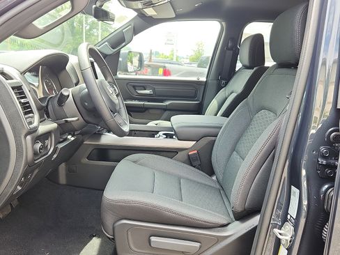 New 2026 RAM 1500 Express AWD/4WD image 11