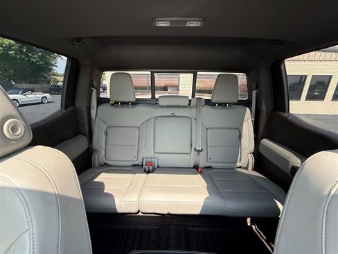 Used 2019 GMC Sierra 1500 SLT w/ SLT Premium Plus Package AWD/4WD image 23